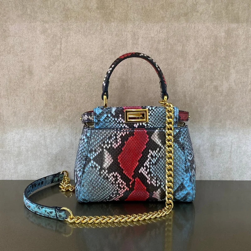 Ladies Fendi shoulder bags with a quilted leather exterior for a luxurious and cozy lookBC - FENDI BAGS - 172