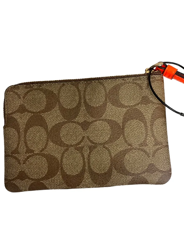 Coach Borough bags with a removable interior organizerWristlet Designer By Coach  Size: Medium