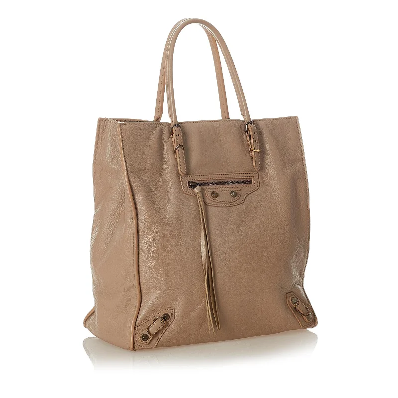 Balenciaga City bag extra large size made of high - quality calfskinBalenciaga Papier A5 Leather Tote Bag (SHG-24079)