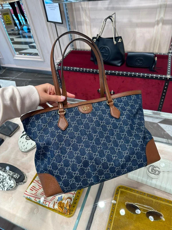 Women Gucci bags with a detachable mirror insideWomen Gucci bags with a detachable mirror insidePreOrder Gucci GG denim shopping tote