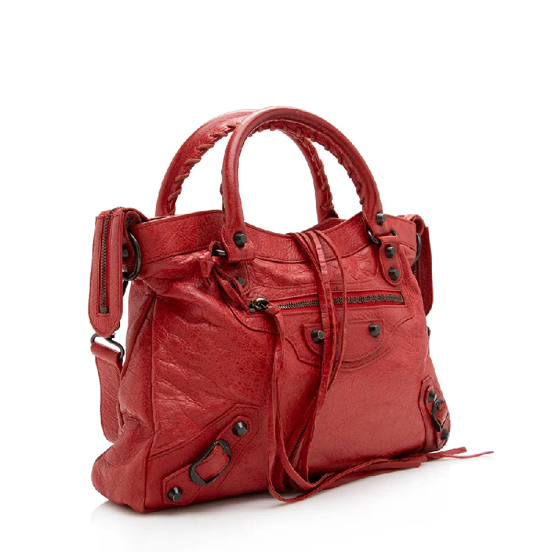 Balenciaga Speed medium size with reinforced heel areaBalenciaga Leather Classic Town Satchel (SHF-17637)