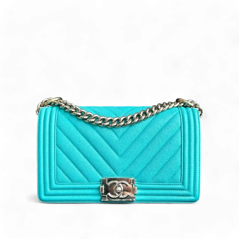 Chanel Handbag with Adjustable Strap for ComfortCaviar Boy Old Medium 25CM Chevron Grained Calfskin Cyan Green Blue Light Golden Hardware Series 27