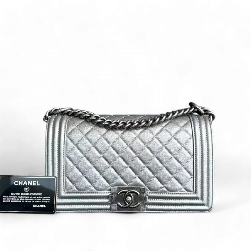 Chanel Designer Handbag with Unique DesignChanel Boy Medium - Caviar 25CM Quilted Grained Calfskin Silver Ruthenium Silver Hardware Series 24