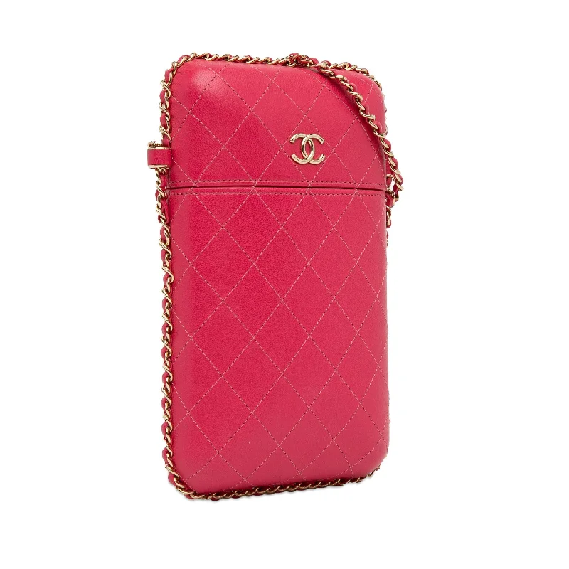 Chanel Quilted Leather Shoulder Bag for FashionistasChanel CC Quilted Calfskin Chain Around Phone Holder (oQsvAj)