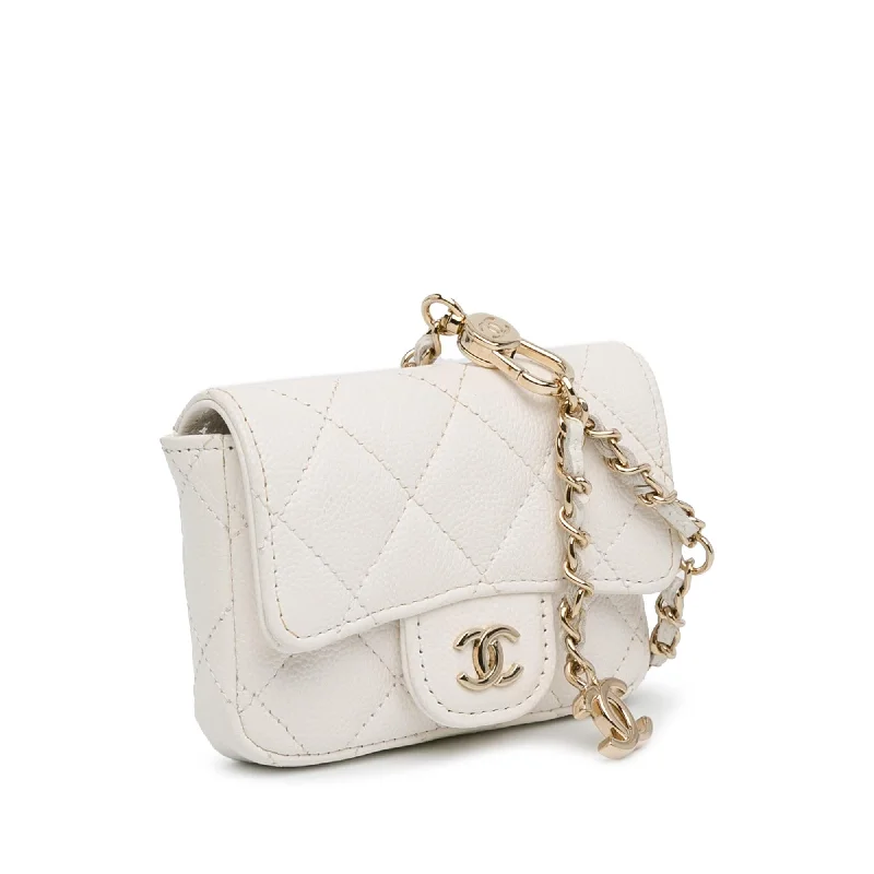 Chanel Quilted Leather Shoulder Bag for FashionistasChanel CC Quilted Caviar Belt Bag (EZD7VW)