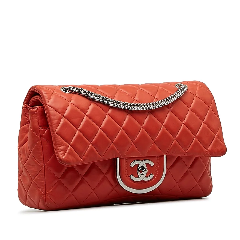 Chanel Colorful Handbag for Spring OutfitsChanel CC Quilted Flap Shoulder Bag (PnJIQi)