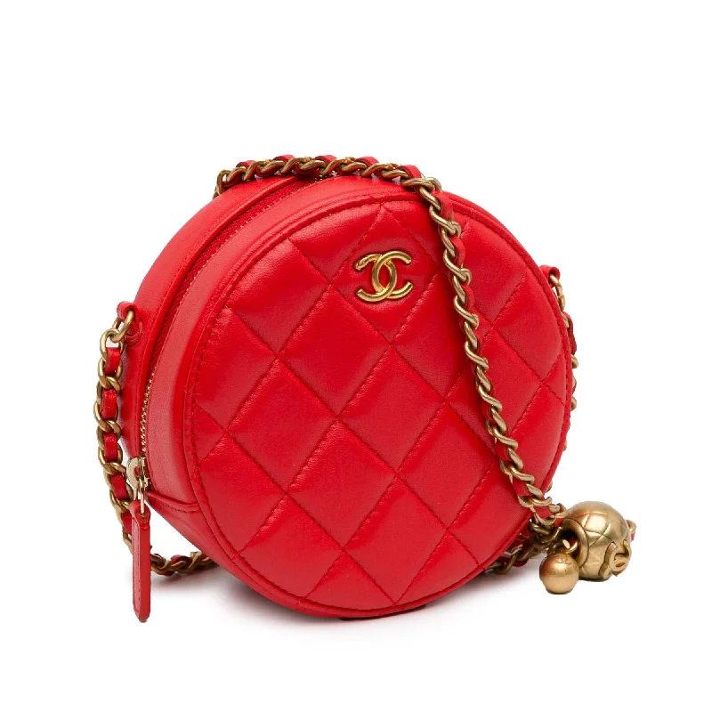 Chanel Handbag with Adjustable Strap for ComfortChanel CC Quilted Lambskin Pearl Crush Round Clutch with Chain (NXSLvp)