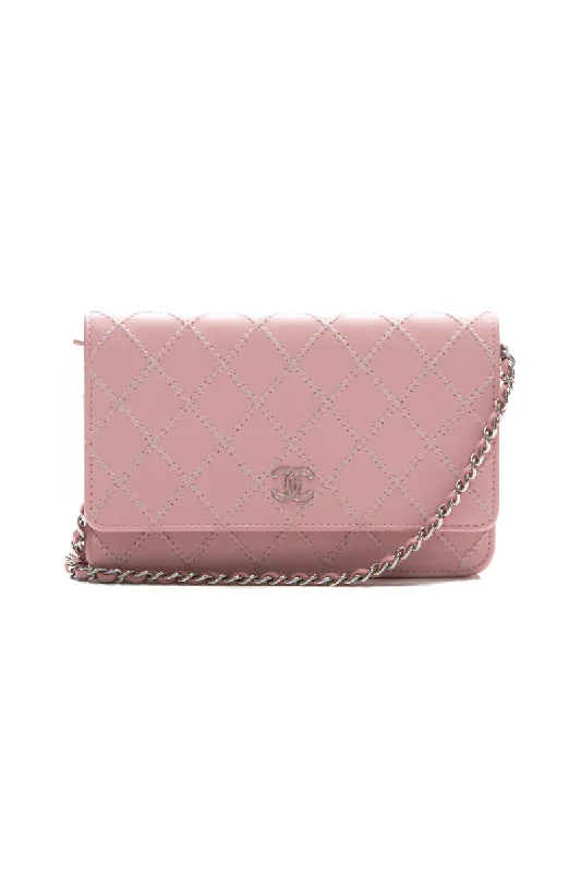 Chanel Classic Flap Bag for Evening PartyDiamond Stitch Wallet on Chain