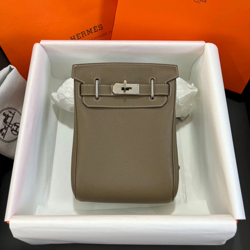 Hermes Victoria Bags with Signature Turnlock ClosuresWhimsy Finds - Hermes Bags - 621