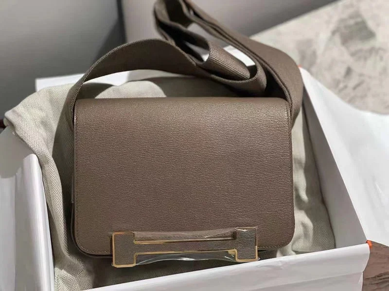 Minimalist Hermes Bags for a Sleek and Timeless LookWhimsy Finds - Hermes Bags - 707