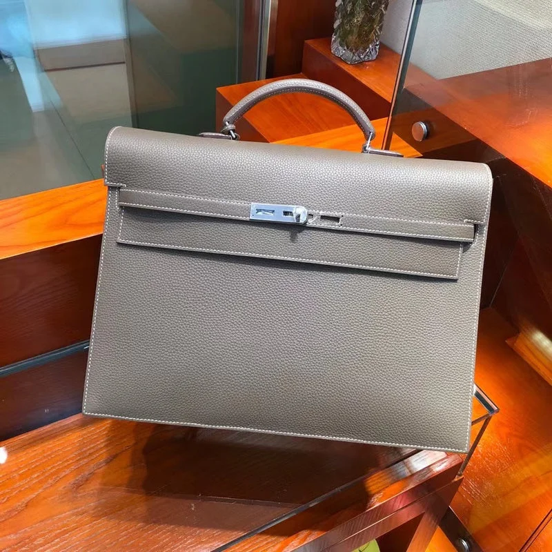 Oversized Hermes Bags for a Fashion - Forward and Practical StatementWhimsy Finds - Hermes Bags - 658