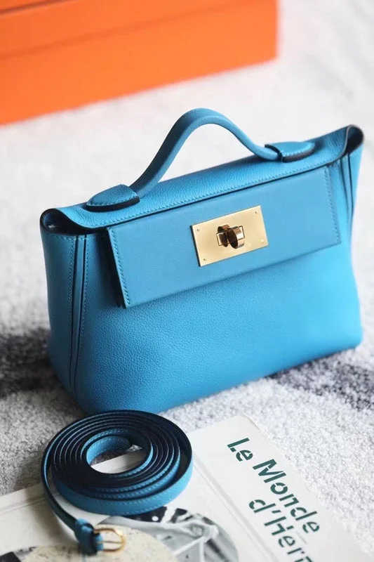 Oversized Hermes Bags for a Fashion - Forward and Practical StatementWhimsy Finds - Hermes Bags - 714