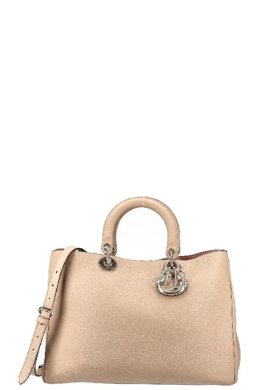 Christian Dior crossbody bags with a front - flap pocket for easy accessCHRISTIAN DIOR Diorissimo Tote Bag Beige