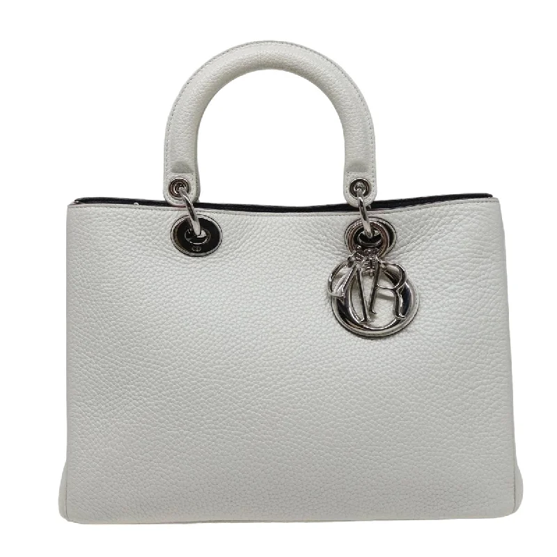 Stylish Christian Dior shoulder bags with a tassel - adorned zipperCHRISTIAN DIOR Diorissimo Hand Bag Leather 2way White Auth am6412A