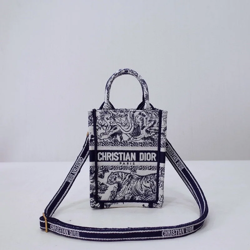 Fashion - forward Christian Dior tote bags for the modern womanGlitzybags - Dior Bags - 3796