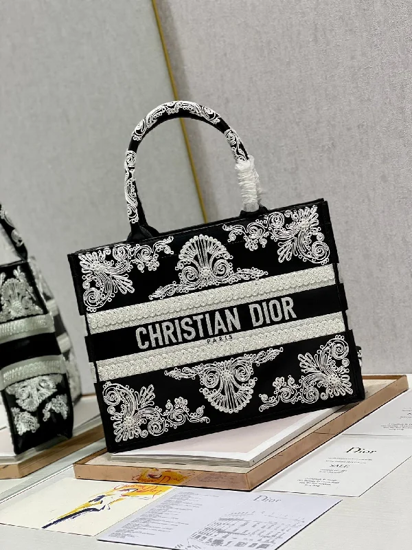 Christian Dior handbags with a removable shoulder strap for versatilityWF - Dior Bag - 420