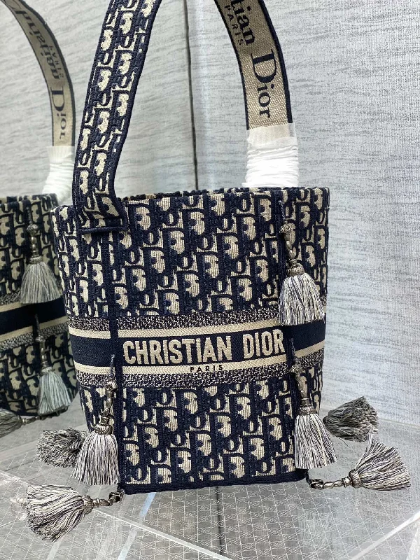 Trendsetting Christian Dior crossbody bags with a colorful strapWF - Dior Bag - 431